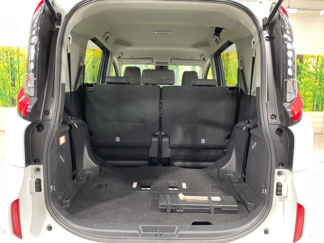 TOYOTA SIENTA HYBRID 2025