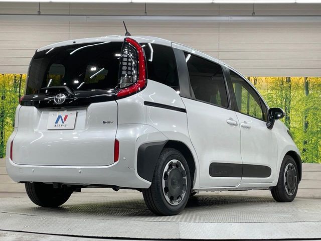 TOYOTA SIENTA HYBRID 2025
