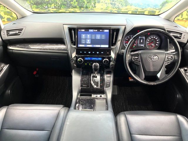 TOYOTA VELLFIRE 2018