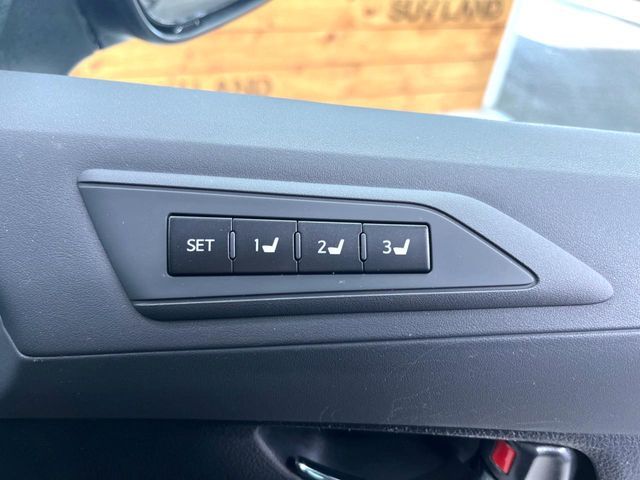 TOYOTA VELLFIRE 2018