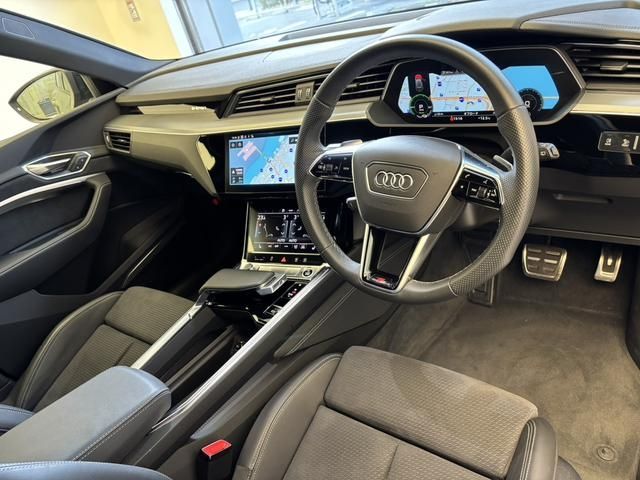 AUDI AUDI Q8 e-tron 2023