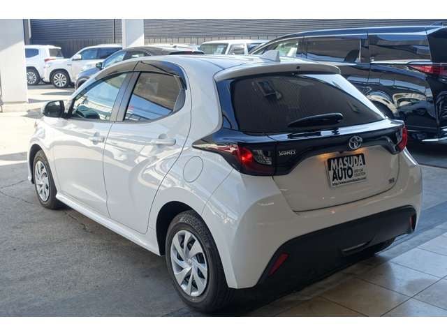 TOYOTA YARIS HYBRID 2023