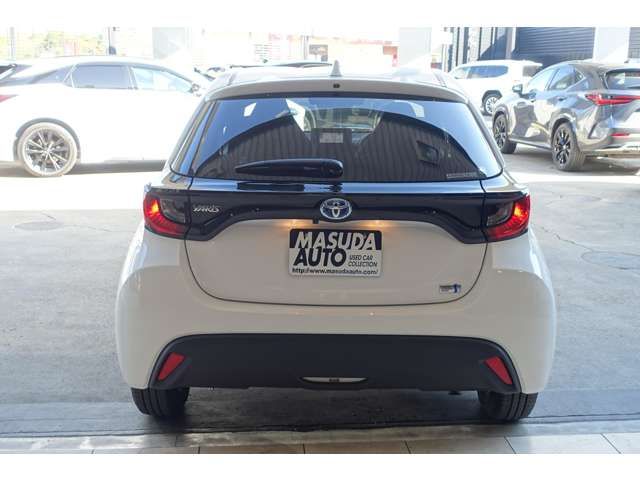 TOYOTA YARIS HYBRID 2023