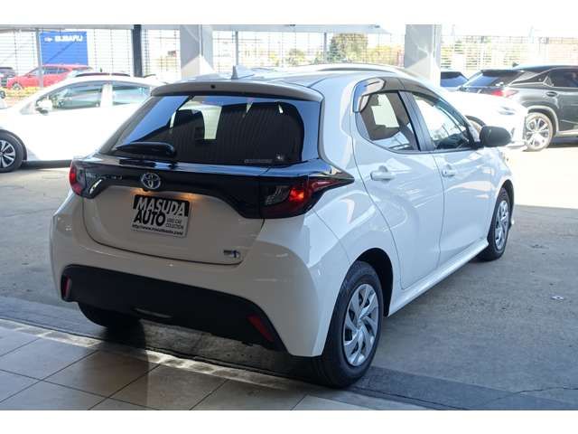 TOYOTA YARIS HYBRID 2023