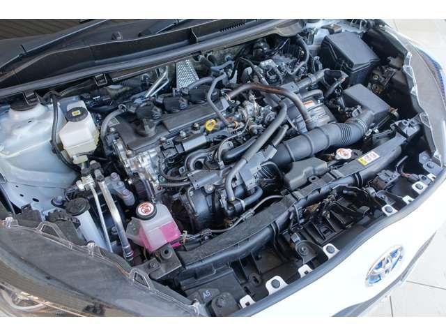 TOYOTA YARIS HYBRID 2023