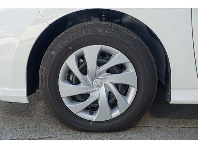 TOYOTA YARIS HYBRID 2023