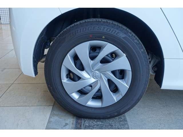 TOYOTA YARIS HYBRID 2023