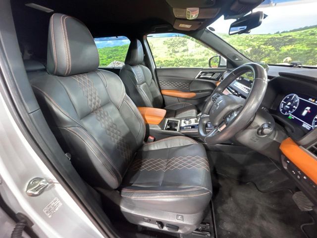 MITSUBISHI OUTLANDER PHEV 2022