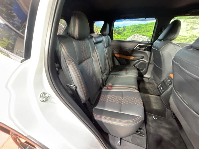 MITSUBISHI OUTLANDER PHEV 2022