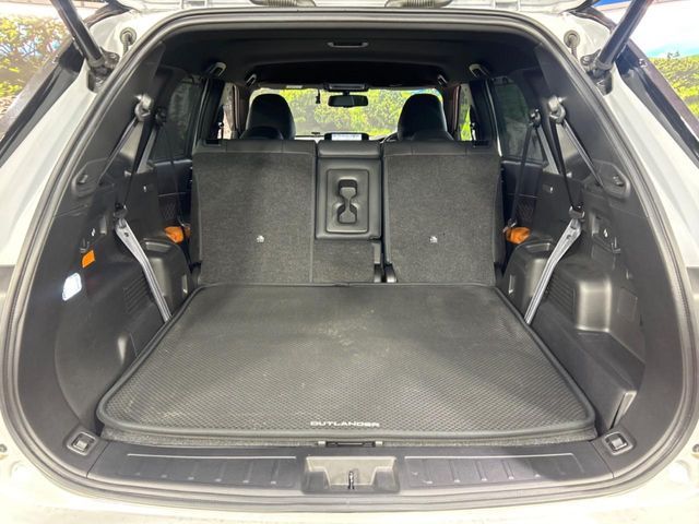 MITSUBISHI OUTLANDER PHEV 2022