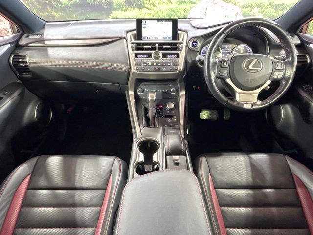 TOYOTA LEXUS NX300h 2015