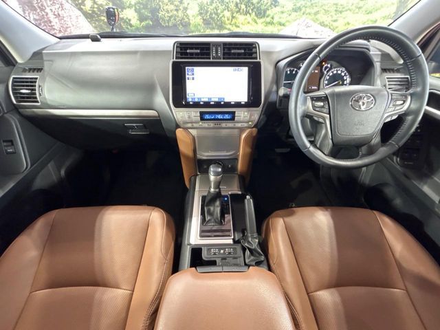 TOYOTA LANDCRUISER PRADO 2022