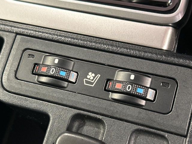 TOYOTA LANDCRUISER PRADO 2022