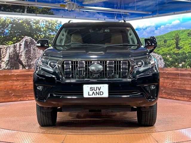 TOYOTA LANDCRUISER PRADO 2022