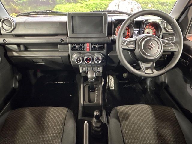 SUZUKI JIMNY NOMADE 2025