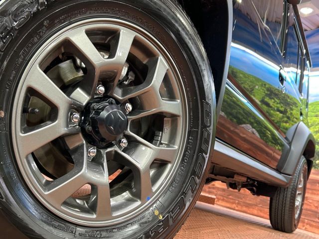 SUZUKI JIMNY NOMADE 2025