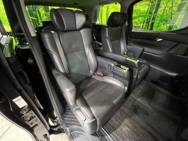 TOYOTA ALPHARD 2016