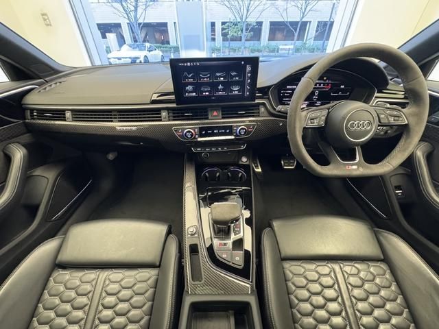 AUDI AUDI RS4 AVANT 2021