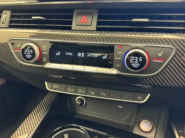 AUDI AUDI RS4 AVANT 2021