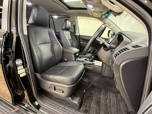 TOYOTA LANDCRUISER PRADO 2020