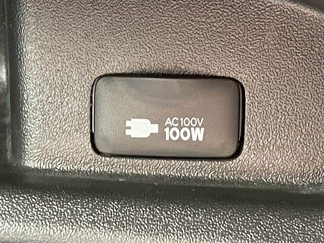 TOYOTA HIACE van 4WD 2020