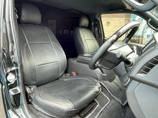 TOYOTA HIACE van 4WD 2020