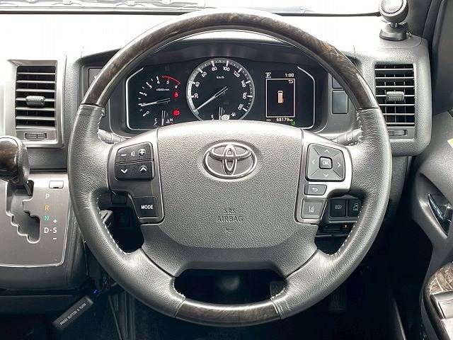 TOYOTA HIACE van 4WD 2020