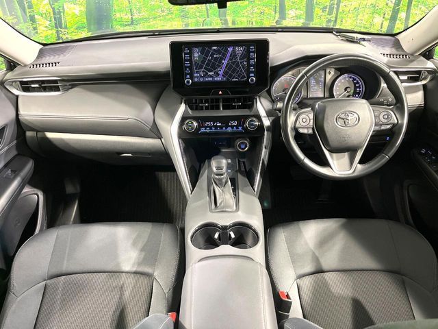 TOYOTA HARRIER 2WD 2022