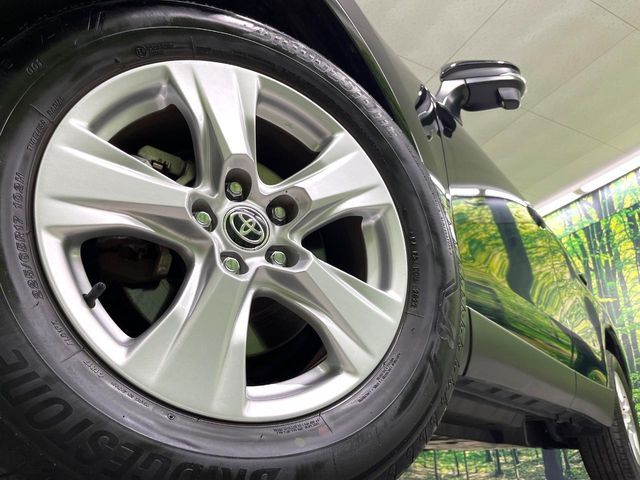 TOYOTA HARRIER 2WD 2022