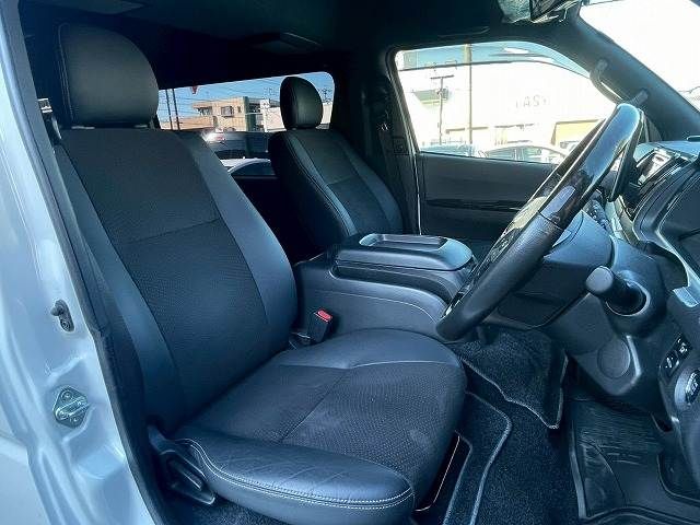 TOYOTA HIACE van 2WD 2023