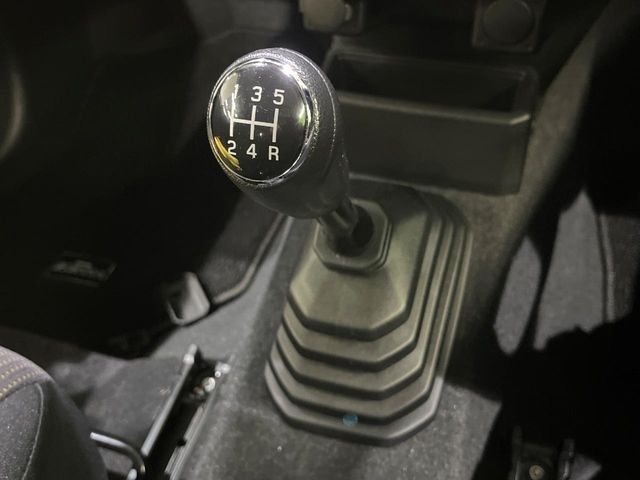 SUZUKI JIMNY SIERRA 2023