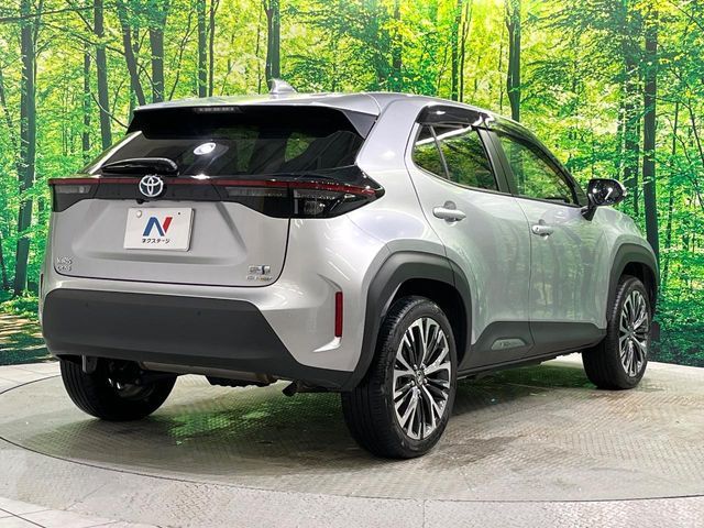 TOYOTA YARIS CROSS HYBRID 2021