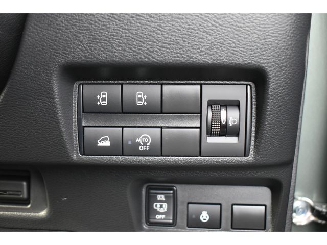 MITSUBISHI DELICA MINI 2023