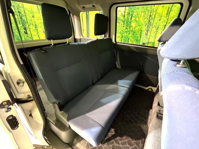 TOYOTA PIXIS van 4WD 2014