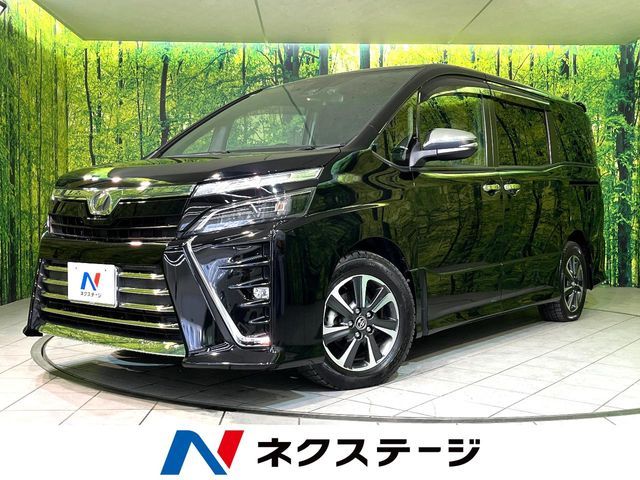 TOYOTA VOXY 2019