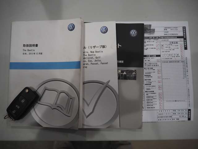 VOLKSWAGEN VOLKSWAGEN The BEETLE 2013