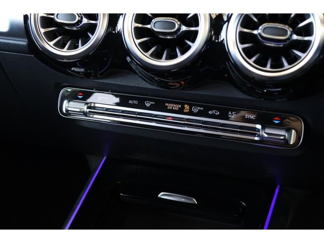 MERCEDES BENZ MERCEDES BENZ GLB 2022