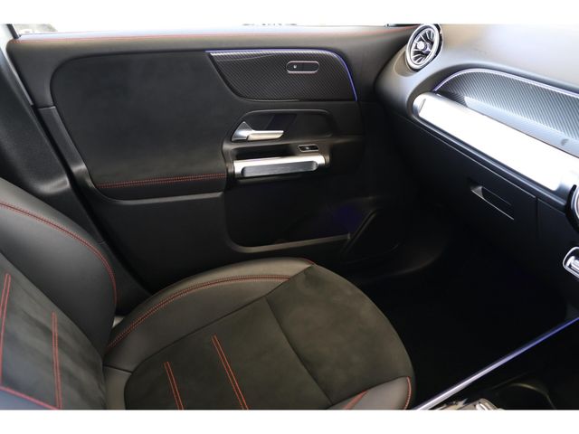 MERCEDES BENZ MERCEDES BENZ GLB 2022