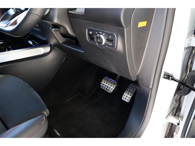 MERCEDES BENZ MERCEDES BENZ GLB 2022