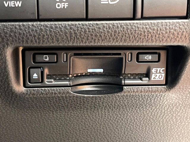 TOYOTA HARRIER 2WD 2024