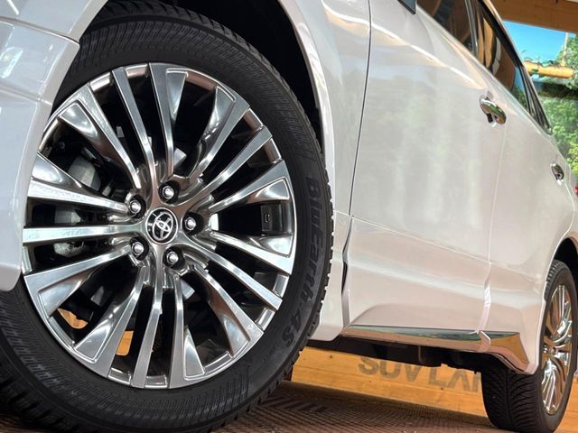 TOYOTA HARRIER 2WD 2024