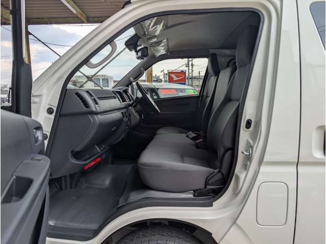 TOYOTA HIACE van 1.25t 2WD 2025
