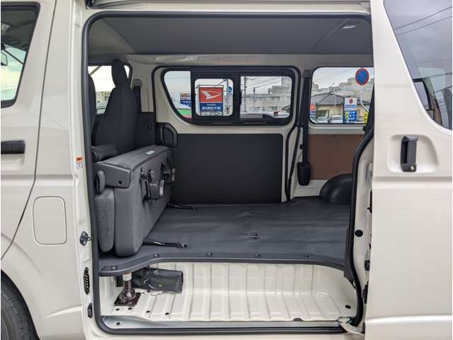 TOYOTA HIACE van 1.25t 2WD 2025
