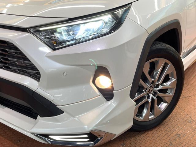 TOYOTA RAV4 4WD 2020