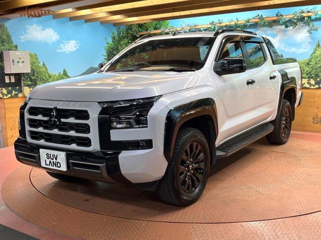 MITSUBISHI TRITON 2024