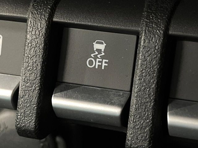 SUZUKI JIMNY NOMADE 2025