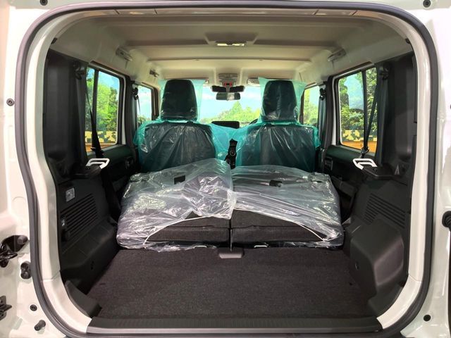 SUZUKI JIMNY NOMADE 2025