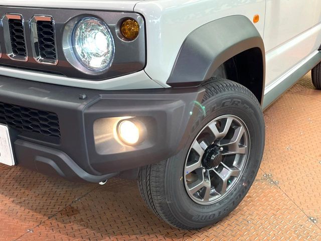 SUZUKI JIMNY NOMADE 2025