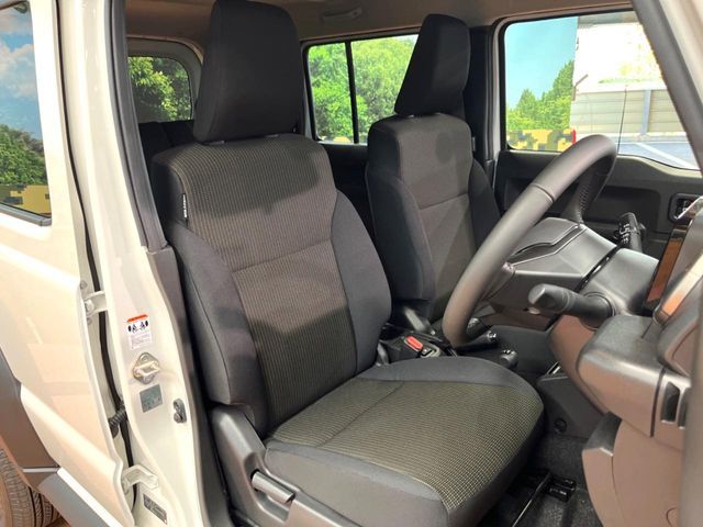 SUZUKI JIMNY NOMADE 2025