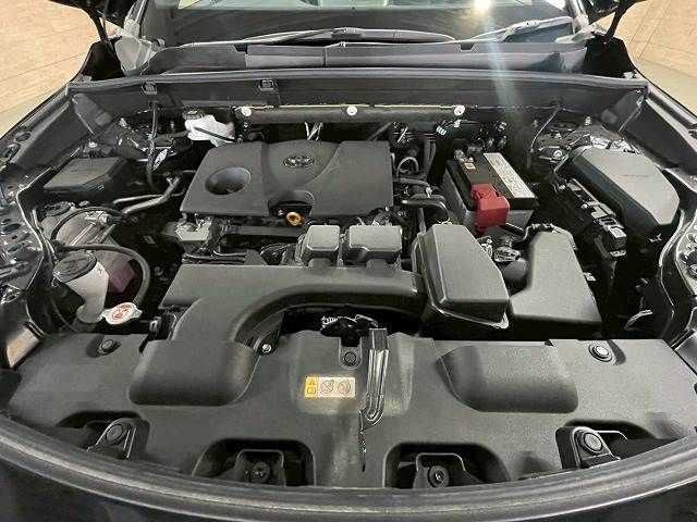 TOYOTA HARRIER 2WD 2024